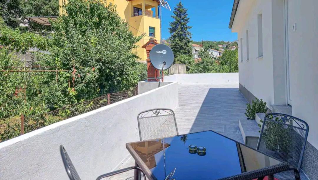 Vale Mare Apartment Opatija Extérieur photo